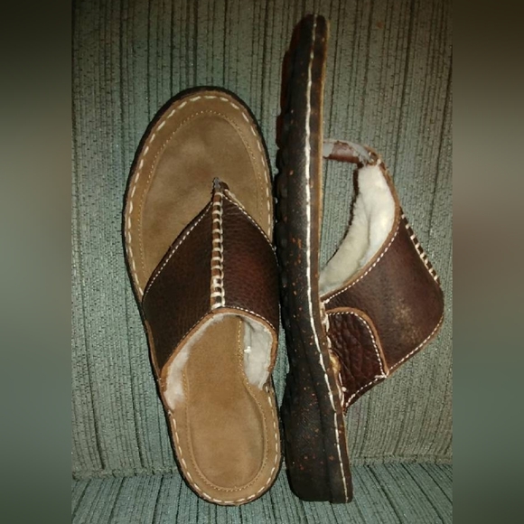 Nuknuuk thong style leather sandal - Picture 8 of 8